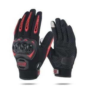 Shivering hands are a thing of the past! Explore the world of insulated motorcycle gloves. Uncover different types, essential features, and benefits. Find the perfect pair for warmth and comfort on your rides.