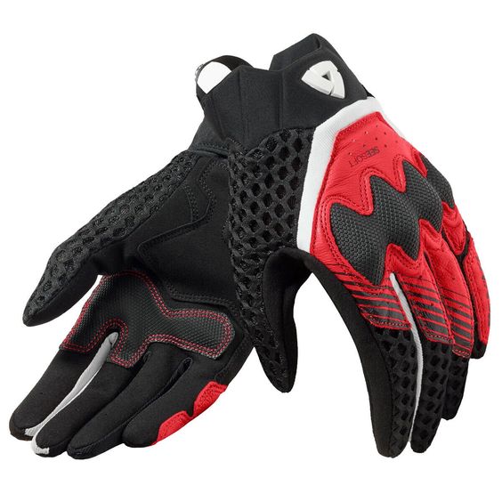 Proper Fit Matters: Guide to Motorcycle Glove Sizing