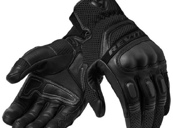 Learn how to ensure your motorcycle gloves fit properly.